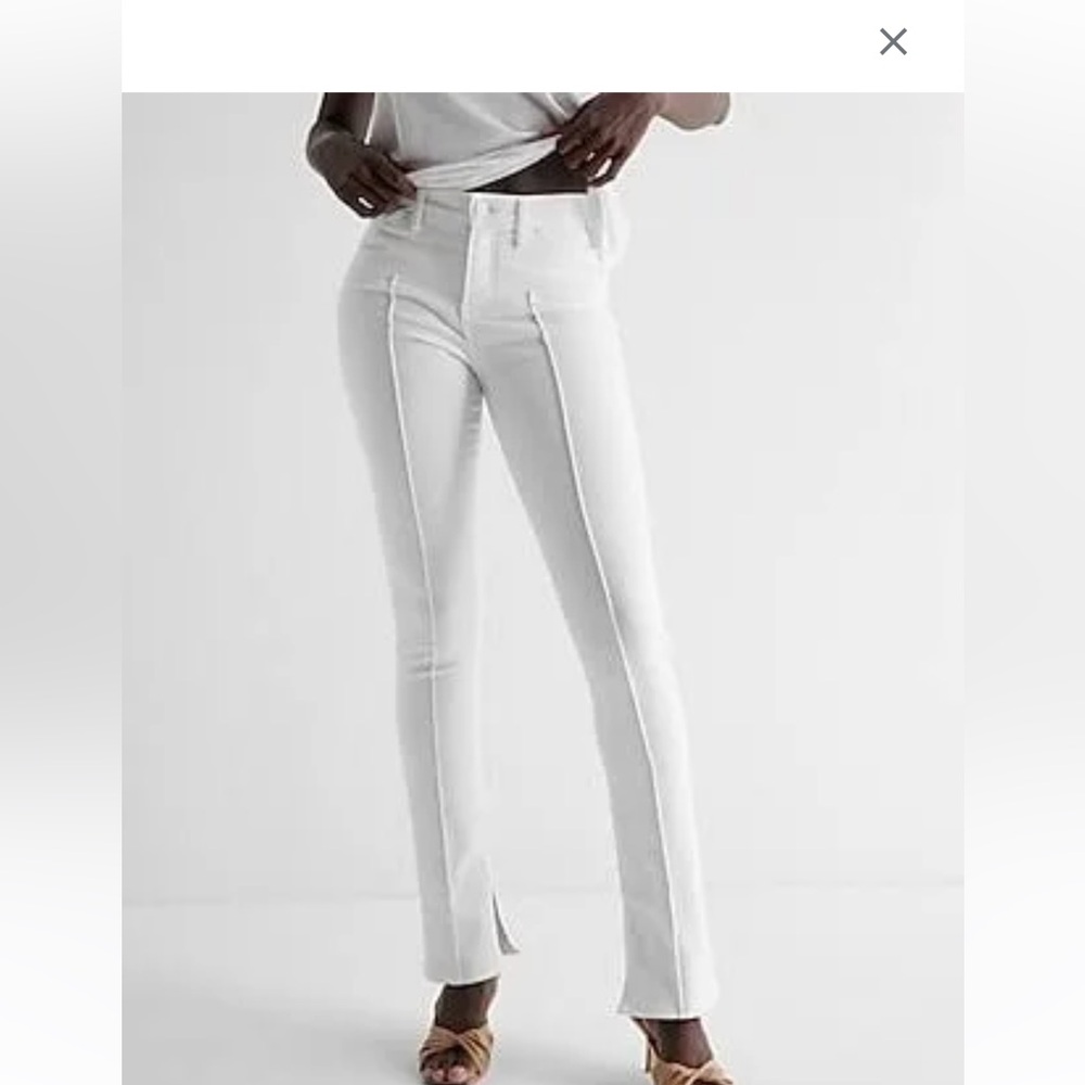 Express Woman Mid Rise White Pintuck Skyscraper Jeans, Size 14R